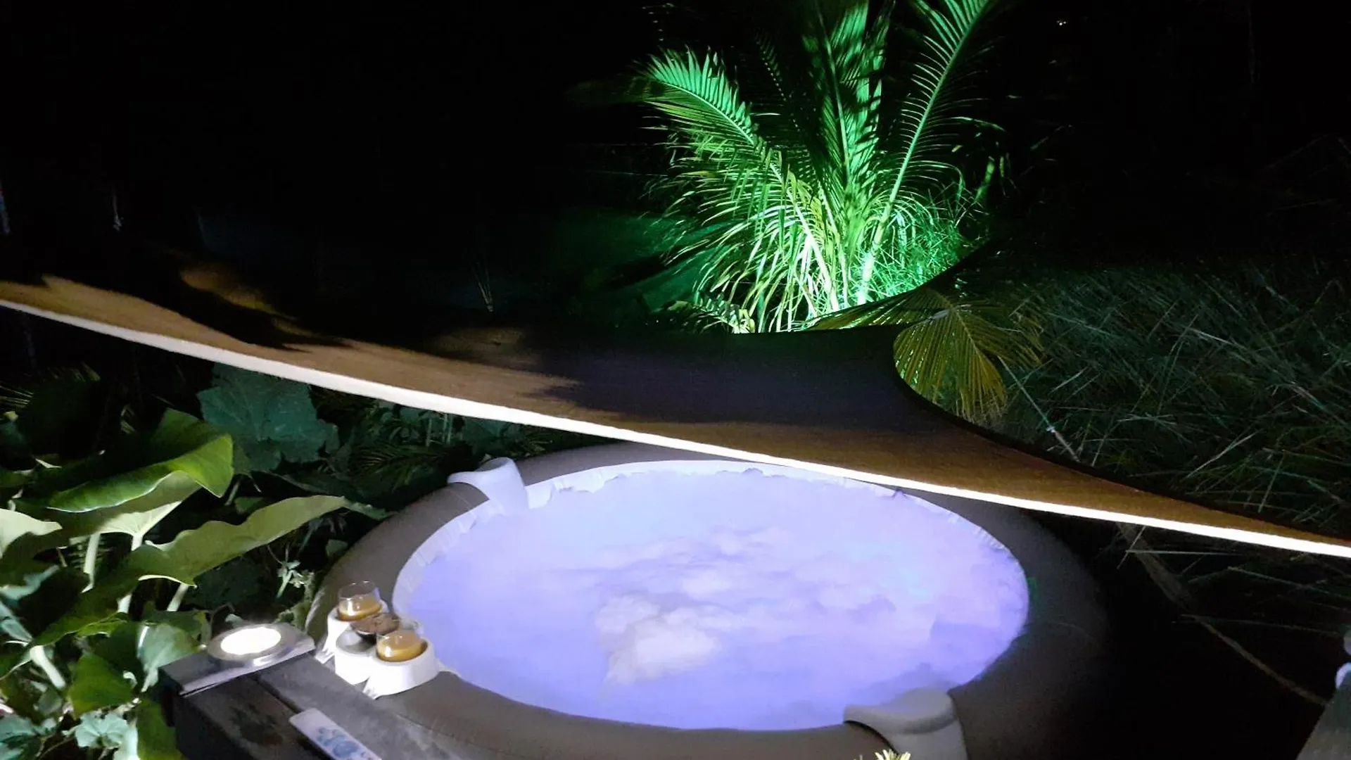 A L'Arche Bleue Hotel Le Robert 0*,  Martinique